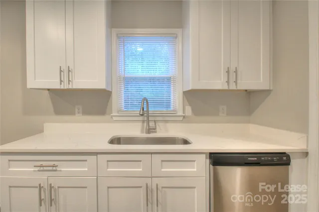 $1,750 | 1024 Sharon Drive, Waxhaw, NC 28173