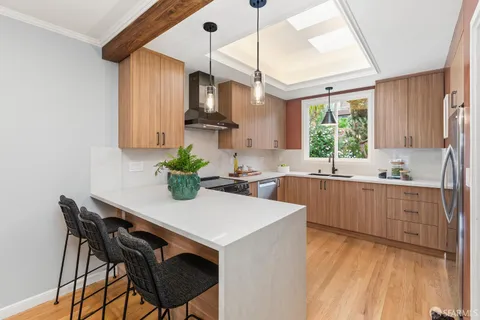 $1,195,000 | 14 Aztec Street, San Francisco, CA 94110