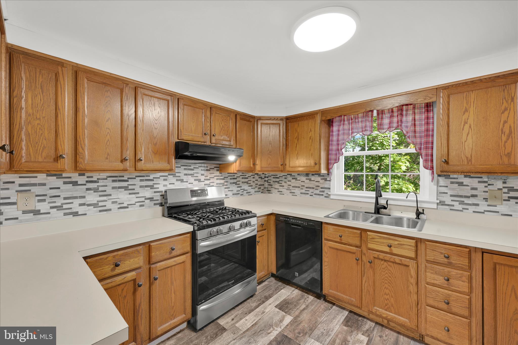 280 Bowmansville Road Mohnton, PA 19540 - Photo 8 of 33 Kitchen
