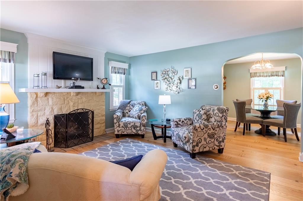 941 Freeport Road Natrona Heights, PA 15065 - Photo 3 of 25 Gallery Image 3