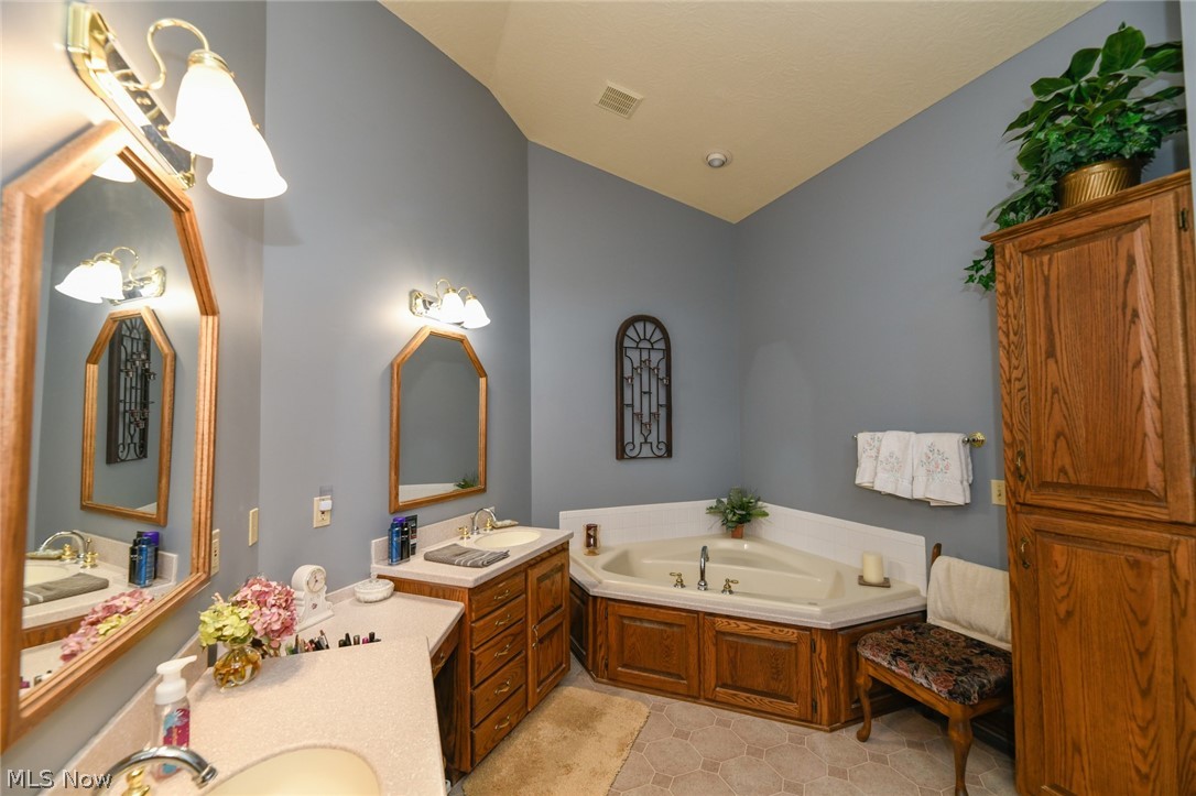 10420 Mt Eaton Road Wadsworth, OH 44281 - Photo 15 of 24 Gallery Image 15