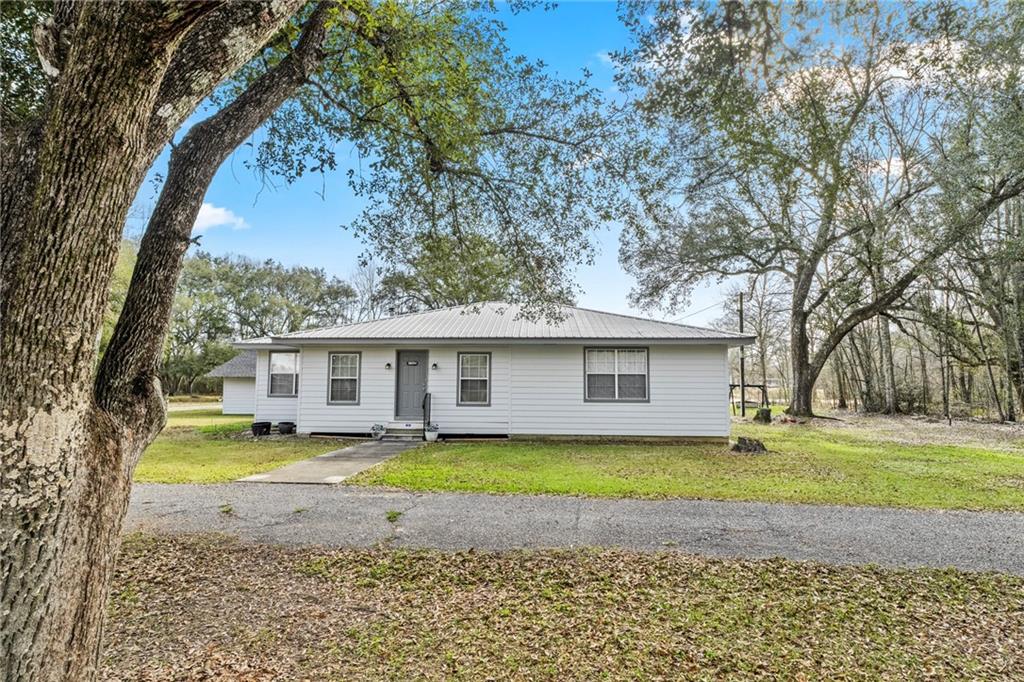 30204 J D Thomas Road Bush, LA 70431 - Photo 1 of 21 Gallery Image 1
