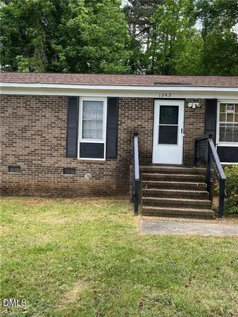 $1,400 | 1242 Woodbriar Avenue, Greensboro, NC 27405