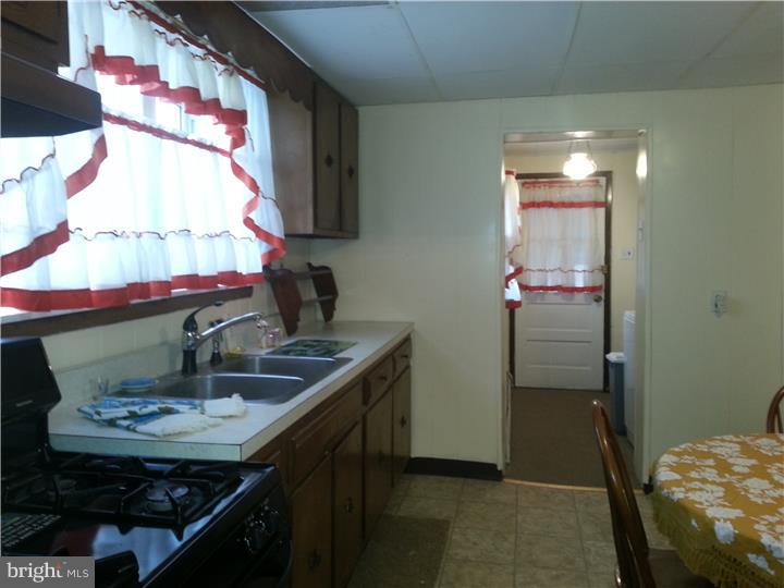 316 Taylor Street Riverside, NJ 08075 - Photo 3 of 21