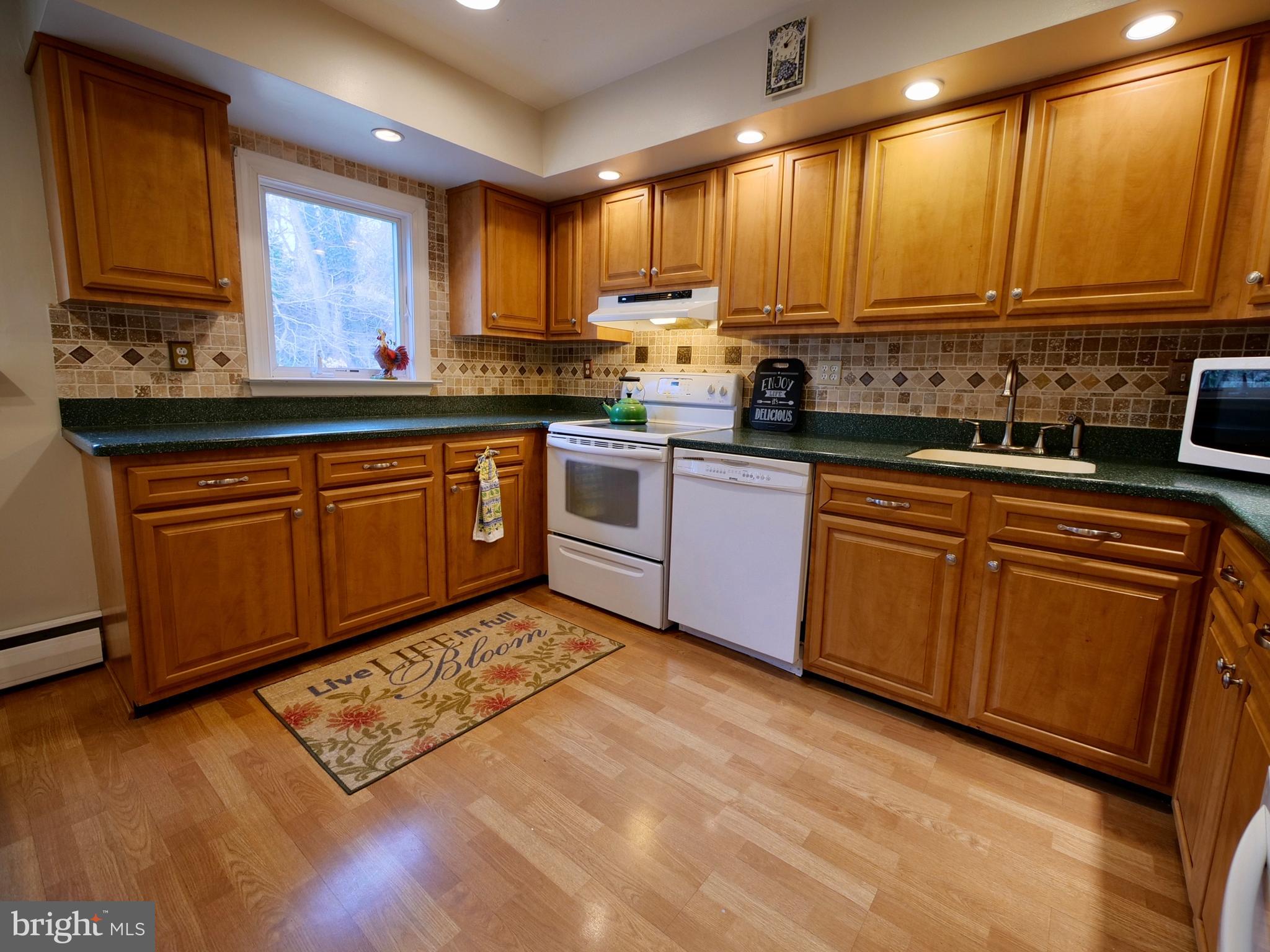383 Hillside Road Ridley Park, PA 19078 - Photo 20 of 51 Second Floor - Kitchen