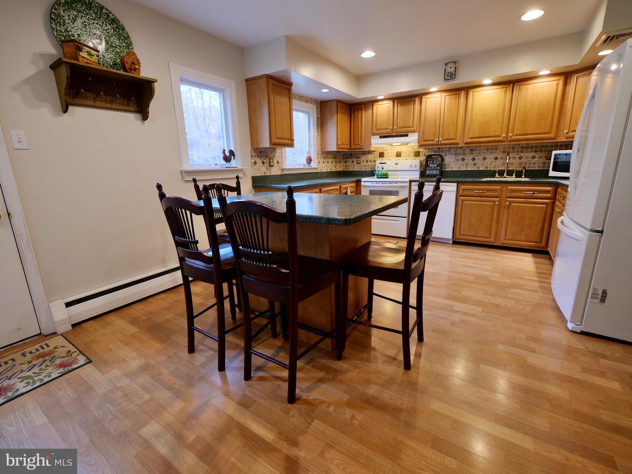 383 Hillside Road Ridley Park, PA 19078 - Photo 23 of 51 Second Floor - Kitchen