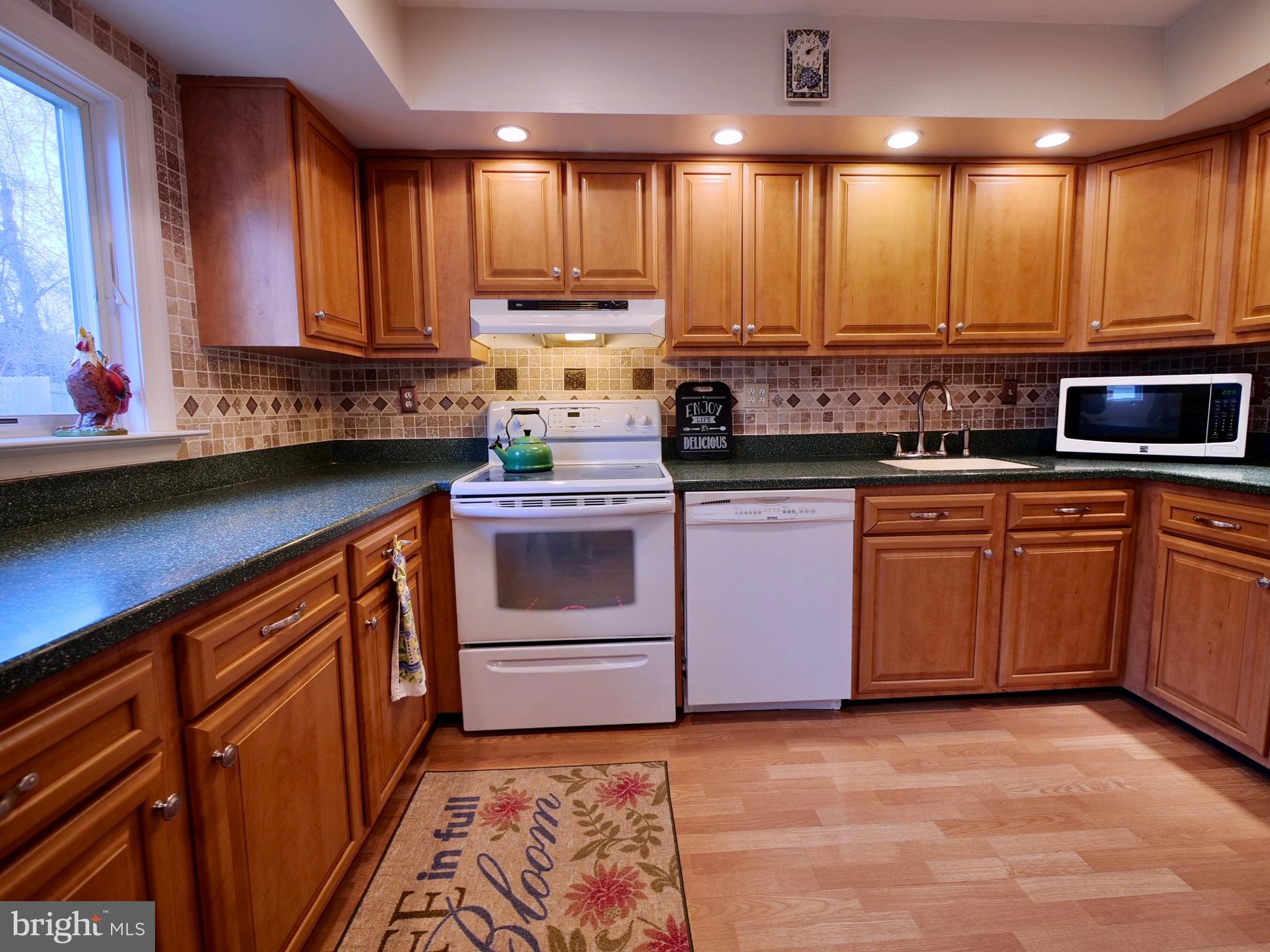 383 Hillside Road Ridley Park, PA 19078 - Photo 27 of 51 Second Floor - Kitchen