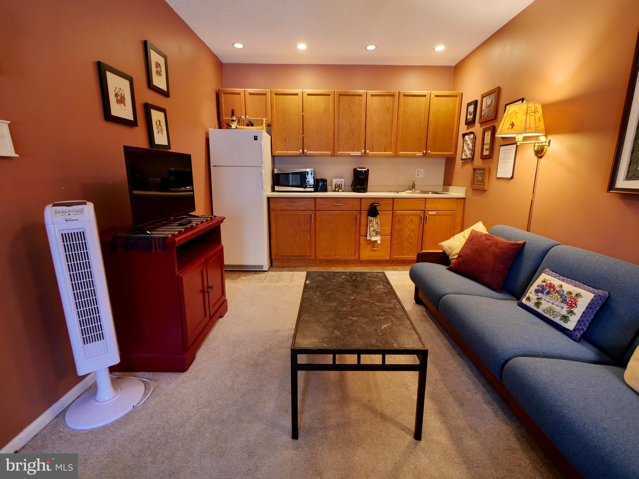 383 Hillside Road Ridley Park, PA 19078 - Photo 4 of 51