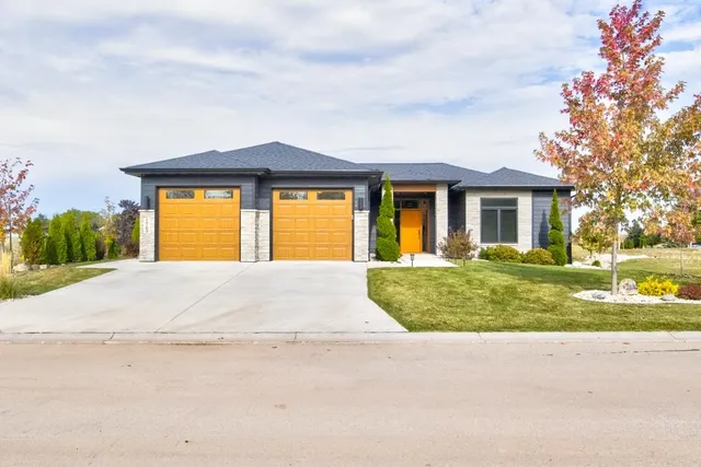 $659,900 | 1769 Bobby Jones Drive, De Pere, WI 54115