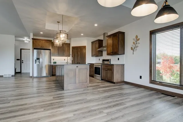 $659,900 | 1769 Bobby Jones Drive, De Pere, WI 54115