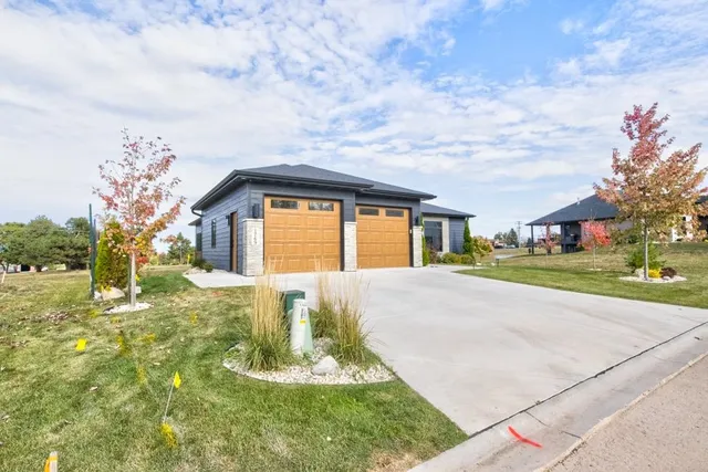 $659,900 | 1769 Bobby Jones Drive, De Pere, WI 54115