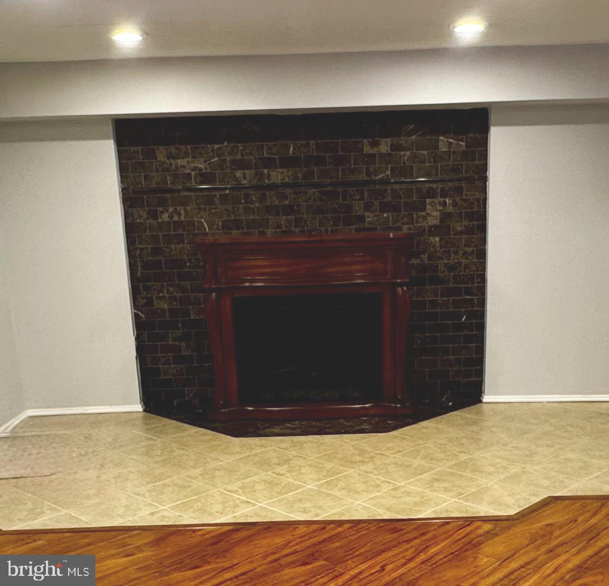 3627 Newberry Road Philadelphia, PA 19154 - Photo 23 of 28 a view of a fireplace