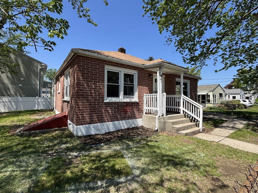 54 Phillips Avenue Springfield, MA 01119 - Photo 1 of 20 Gallery Image 1