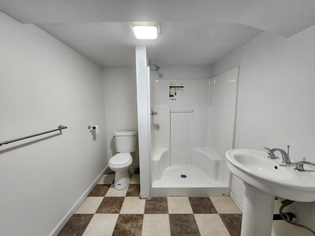54 Phillips Avenue Springfield, MA 01119 - Photo 18 of 20 Gallery Image 18