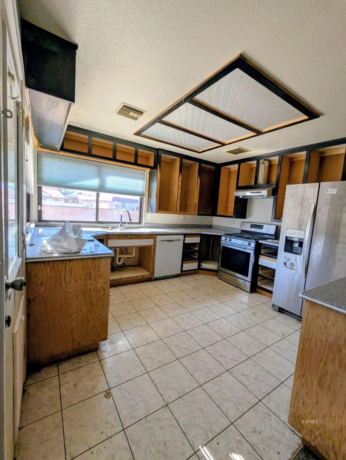 731 Randall Street Ridgecrest, CA 93555 - Photo 8 of 21 Gallery Image 8