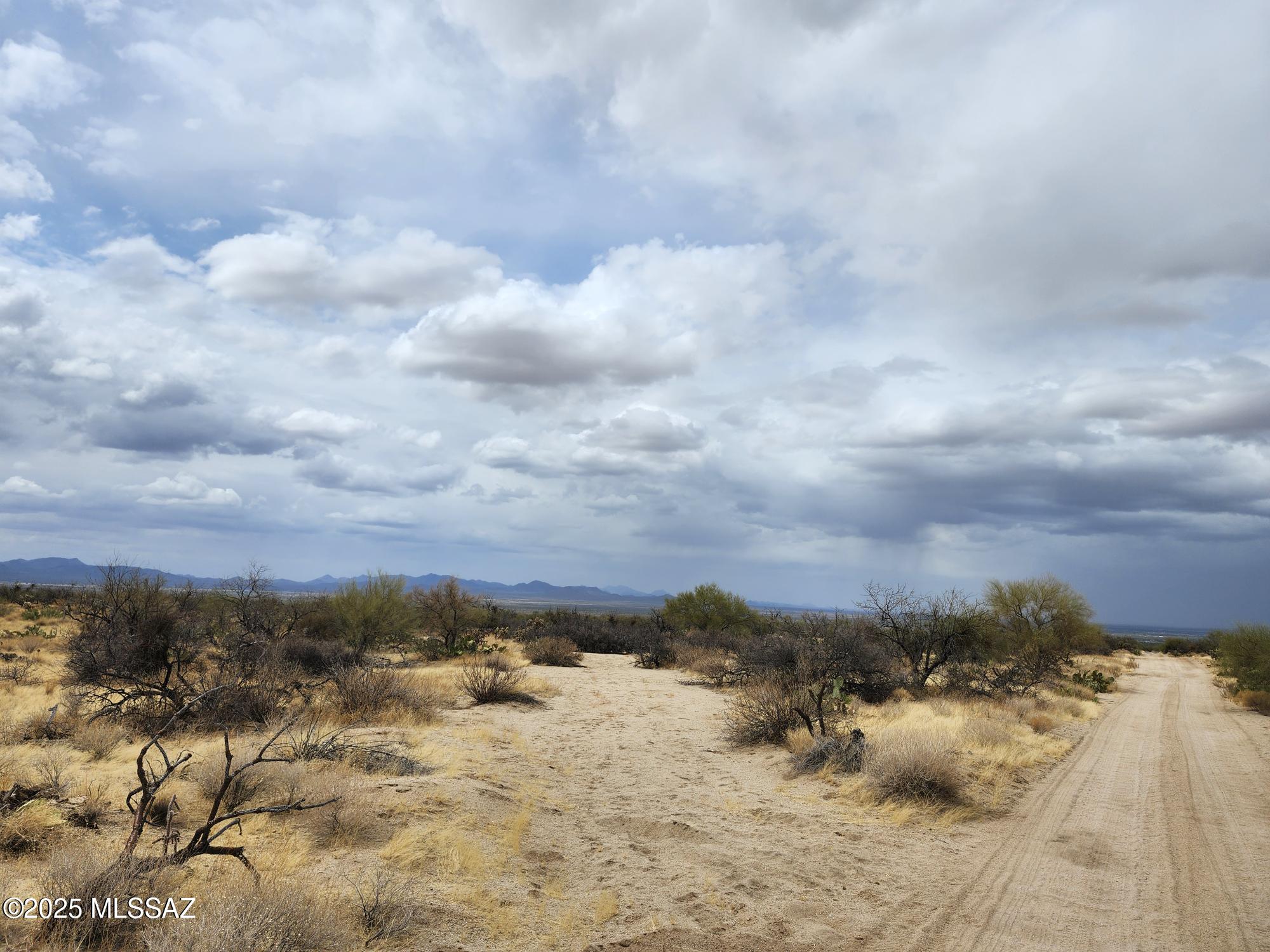12815 West Gunsmoke Road, Unit 24 Tucson, AZ 85736 - Photo 4 of 7