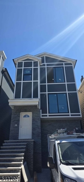 337 Court Street Elizabeth Port, NJ 07206 - Photo 1 of 2