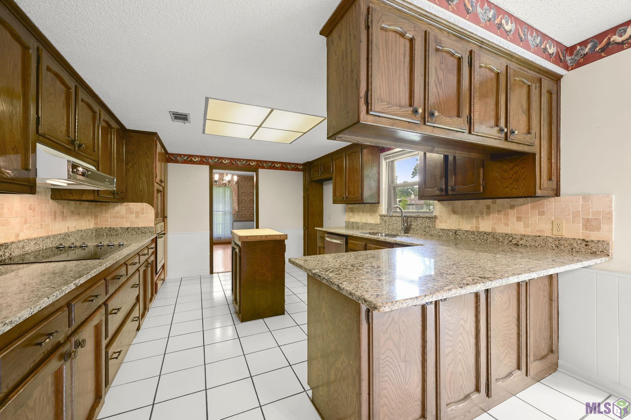 11116 Suncrest Avenue Baton Rouge, LA 70818 - Photo 17 of 51
