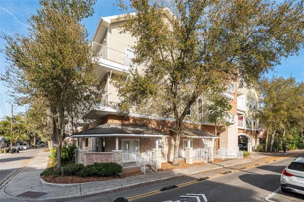 $210,000 | 1500 Northwest 4th Avenue, Unit 214, Gainesville, FL 32603