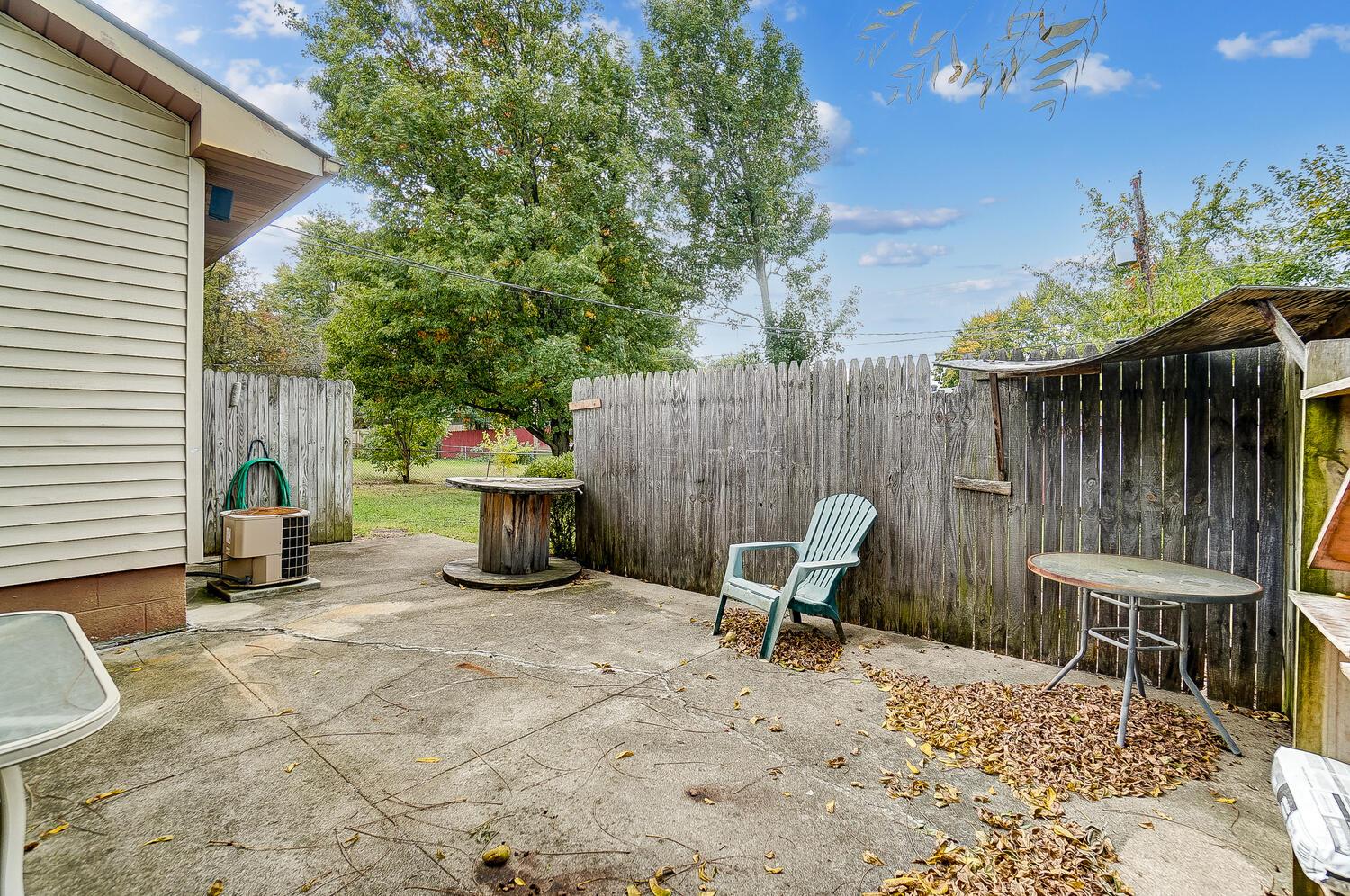 6507 Faircrest Road Columbus, OH 43229 - Photo 28 of 30 50042943-030_web