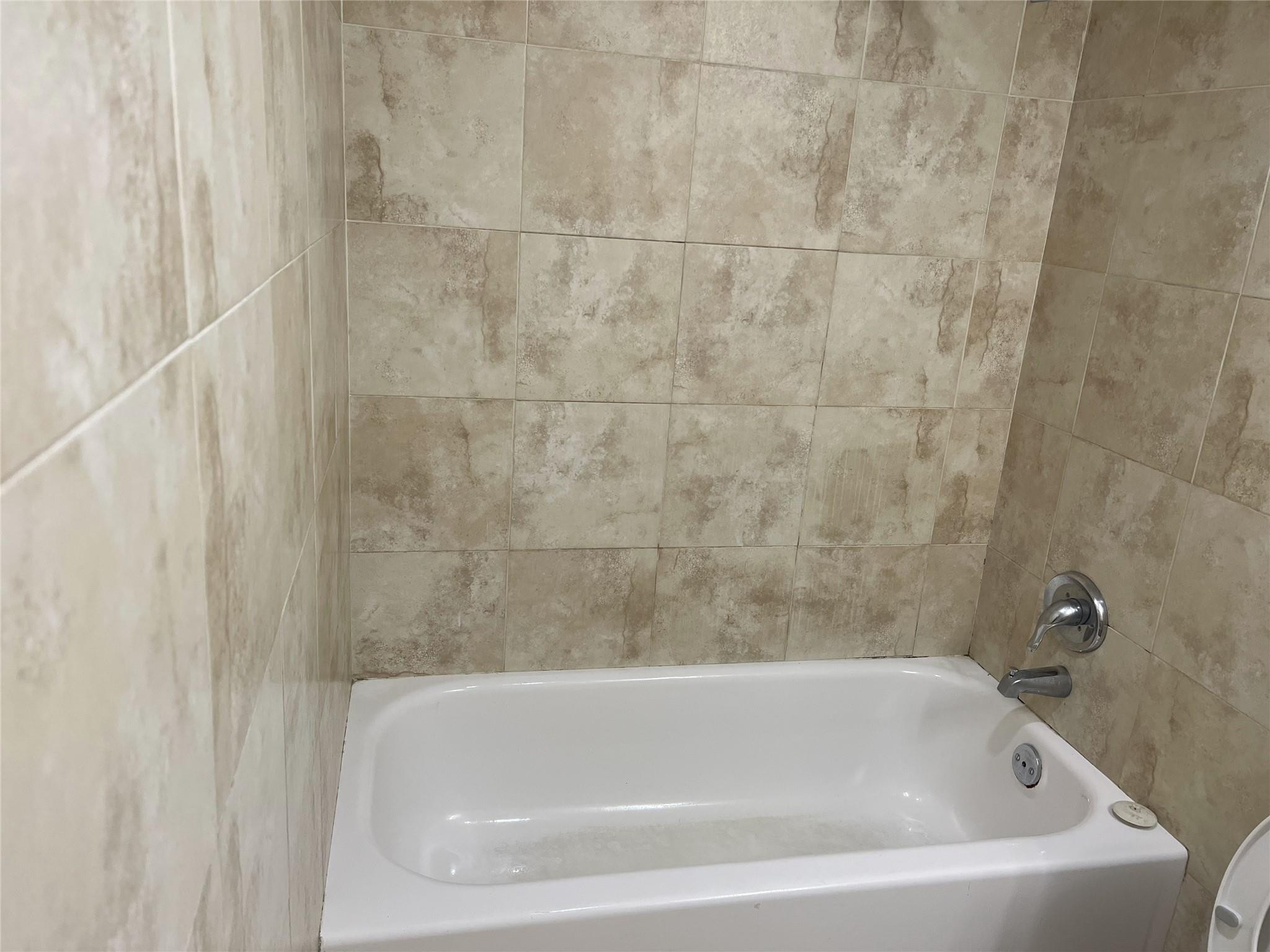 9272 Southwest 3rd Street, Unit 410 Boca Raton, FL 33428 - Photo 15 of 23 Photo 16