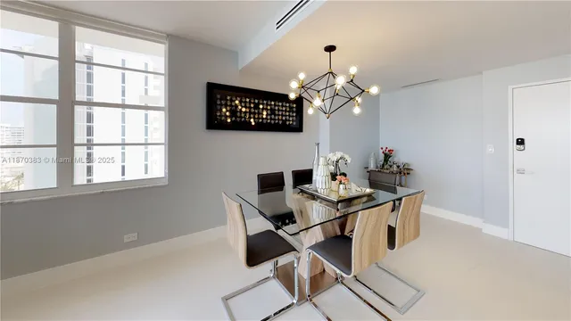 $5,000 | 5601 Collins Avenue, Unit 1225, Miami Beach, FL 33140