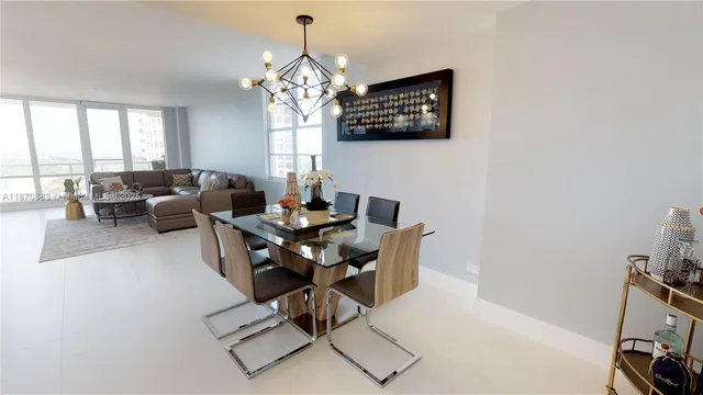 $5,000 | 5601 Collins Avenue, Unit 1225, Miami Beach, FL 33140