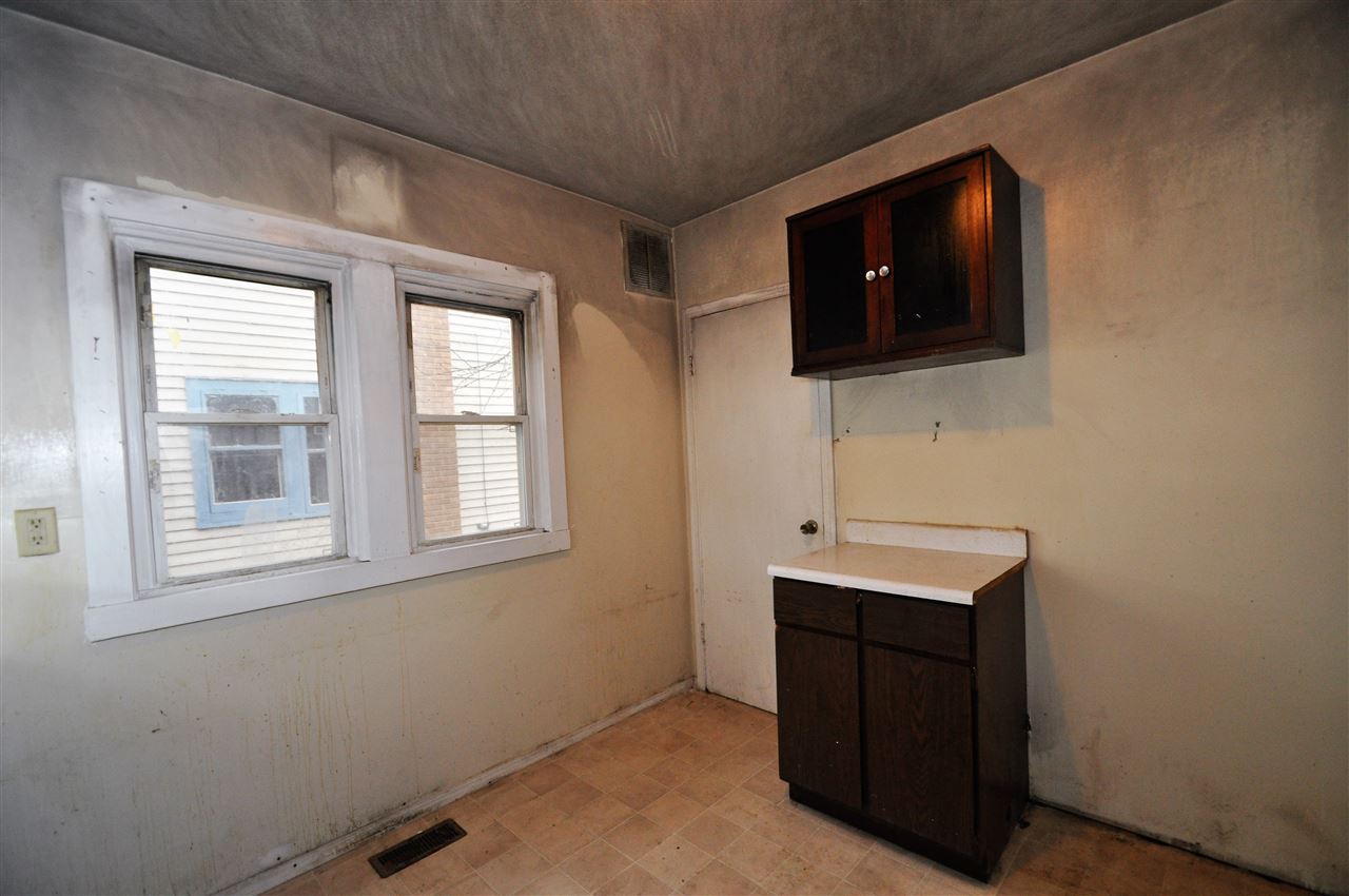 3922 Reed Street Fort Wayne, IN 46806 - Photo 8 of 13