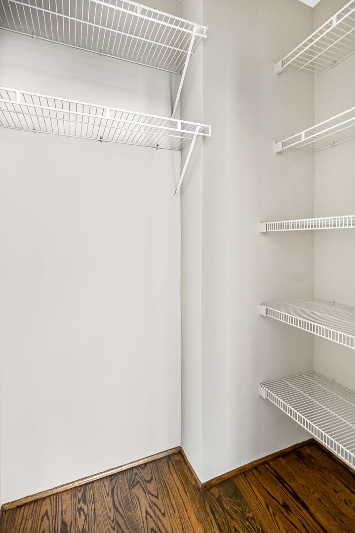 6101 North Sheridan Road, Unit 14H Chicago, IL 60660 - Photo 14 of 19