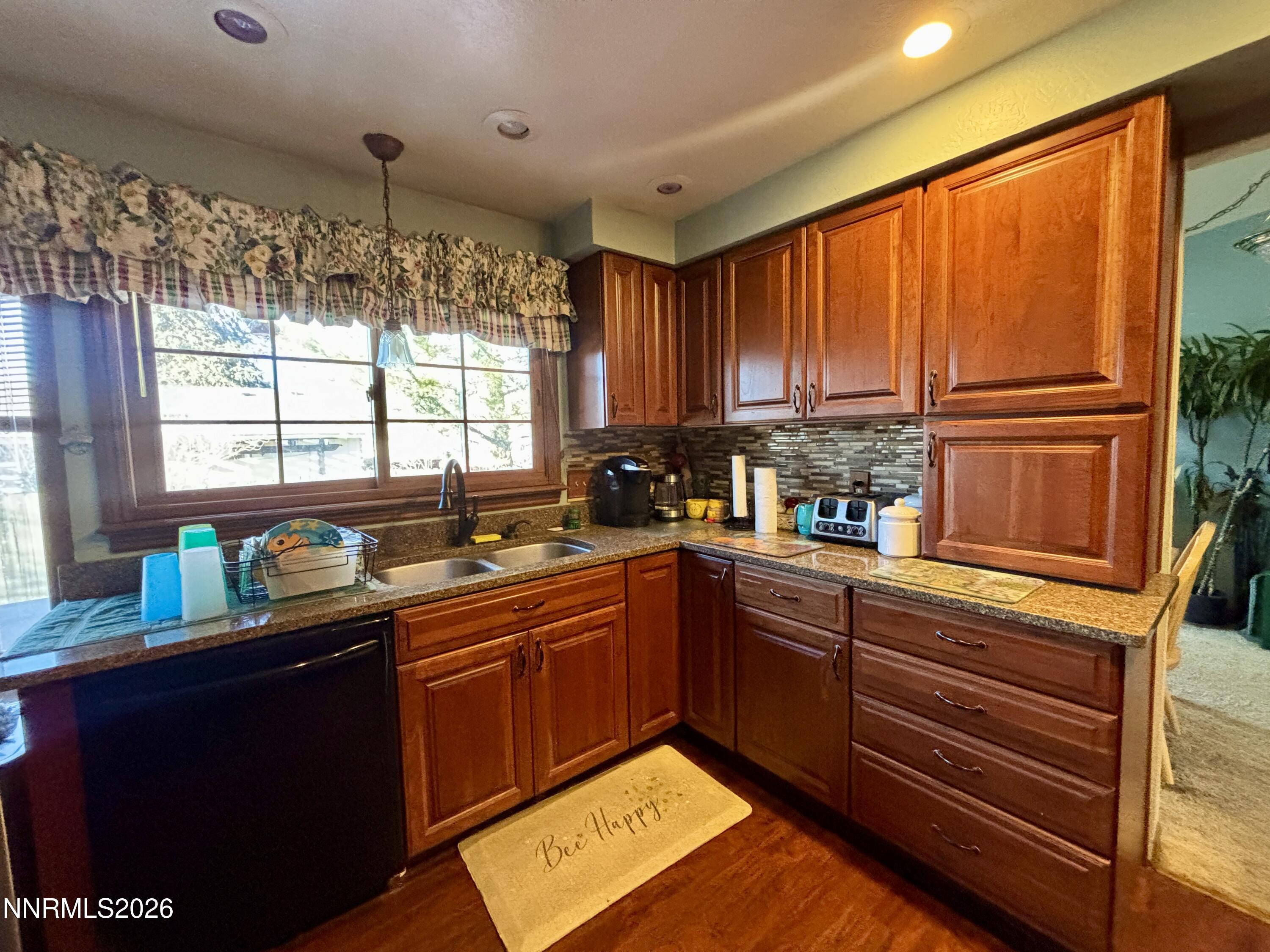 4245 Ranchita Way Reno, NV 89502 - Photo 4 of 21 IMG_5293