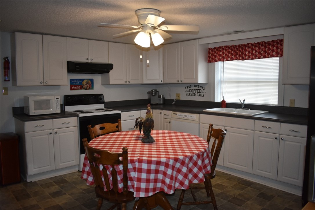 655 Strawberry Farm Road Seneca, SC 29678 - Photo 13 of 23 Gallery Image 13