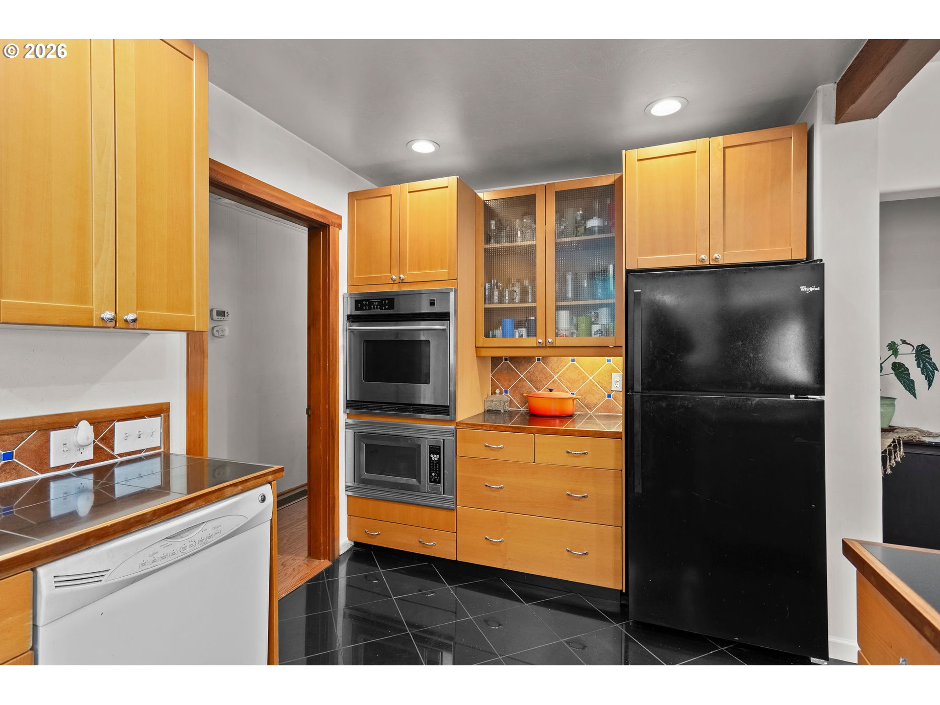 472 Northwest Hot Springs Alameda Road Stevenson, WA 98648 - Photo 36 of 48 a kitchen with stainless steel appliances granite countertop a refrigerator and a sink
