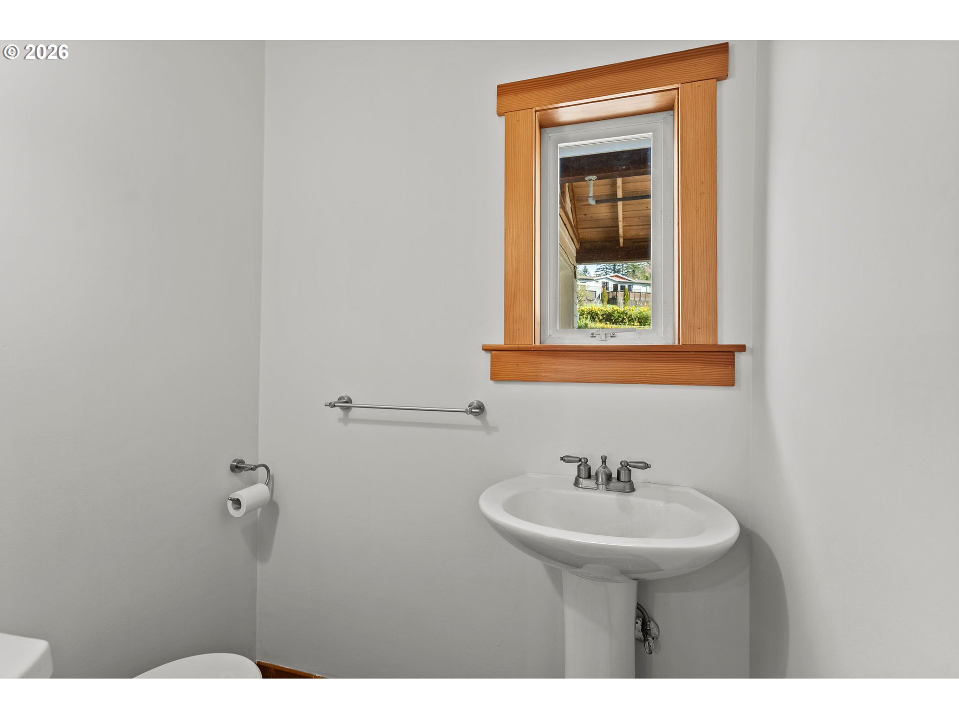 472 Northwest Hot Springs Alameda Road Stevenson, WA 98648 - Photo 39 of 48 a bathroom with a sink and a mirror