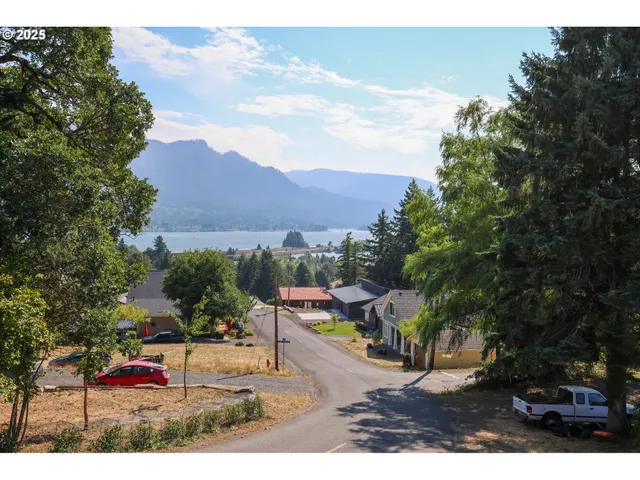 a view of outdoor space