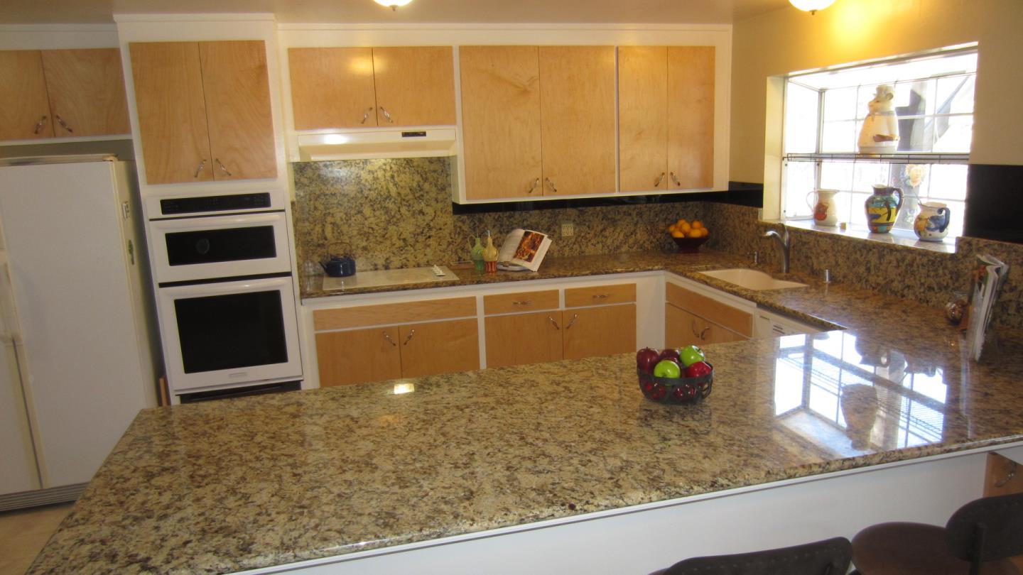 624 Pleasant Valley Road Aptos, CA 95003 - Photo 1 of 23 Gallery Image 1