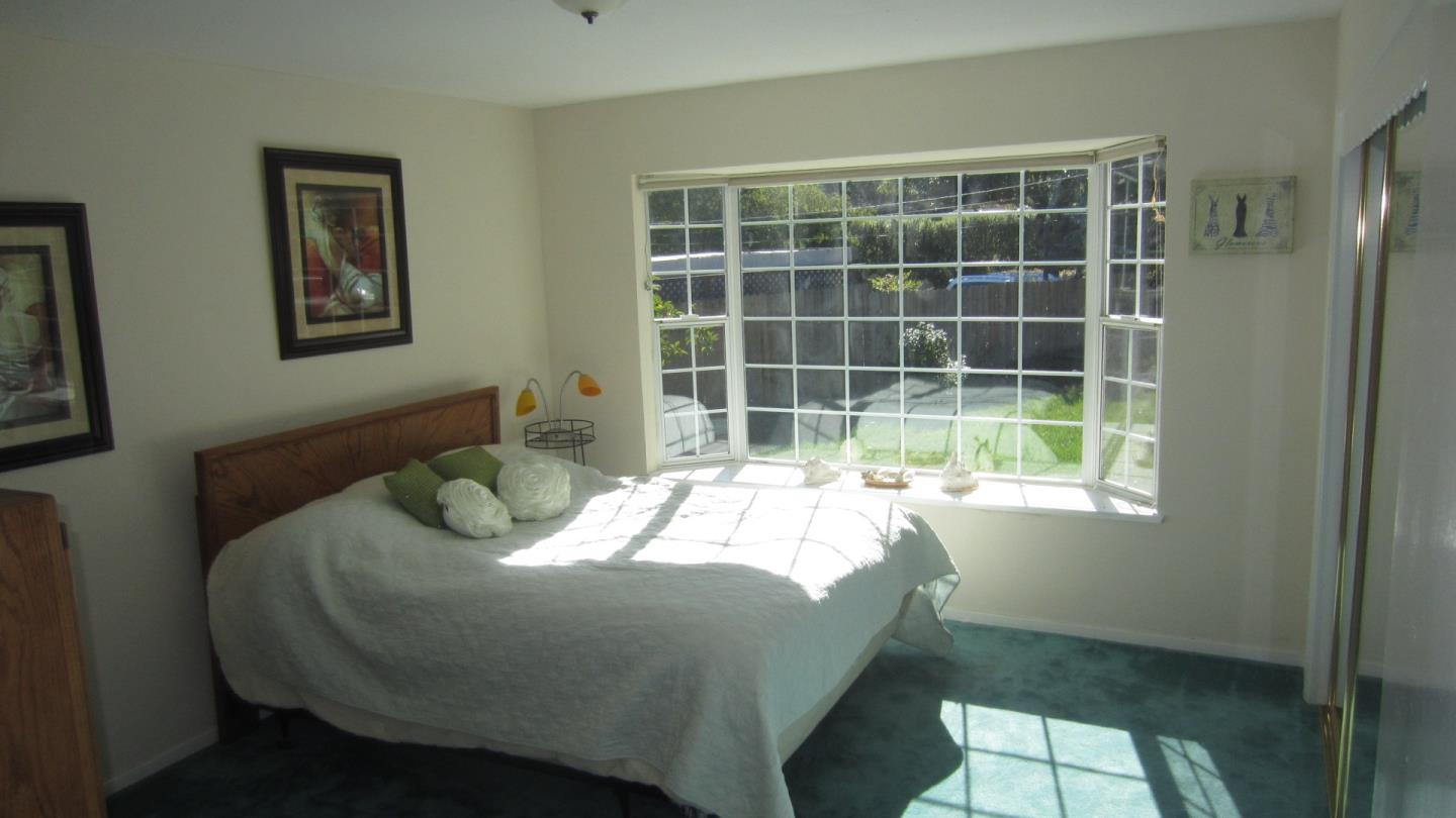 624 Pleasant Valley Road Aptos, CA 95003 - Photo 12 of 23 Gallery Image 12