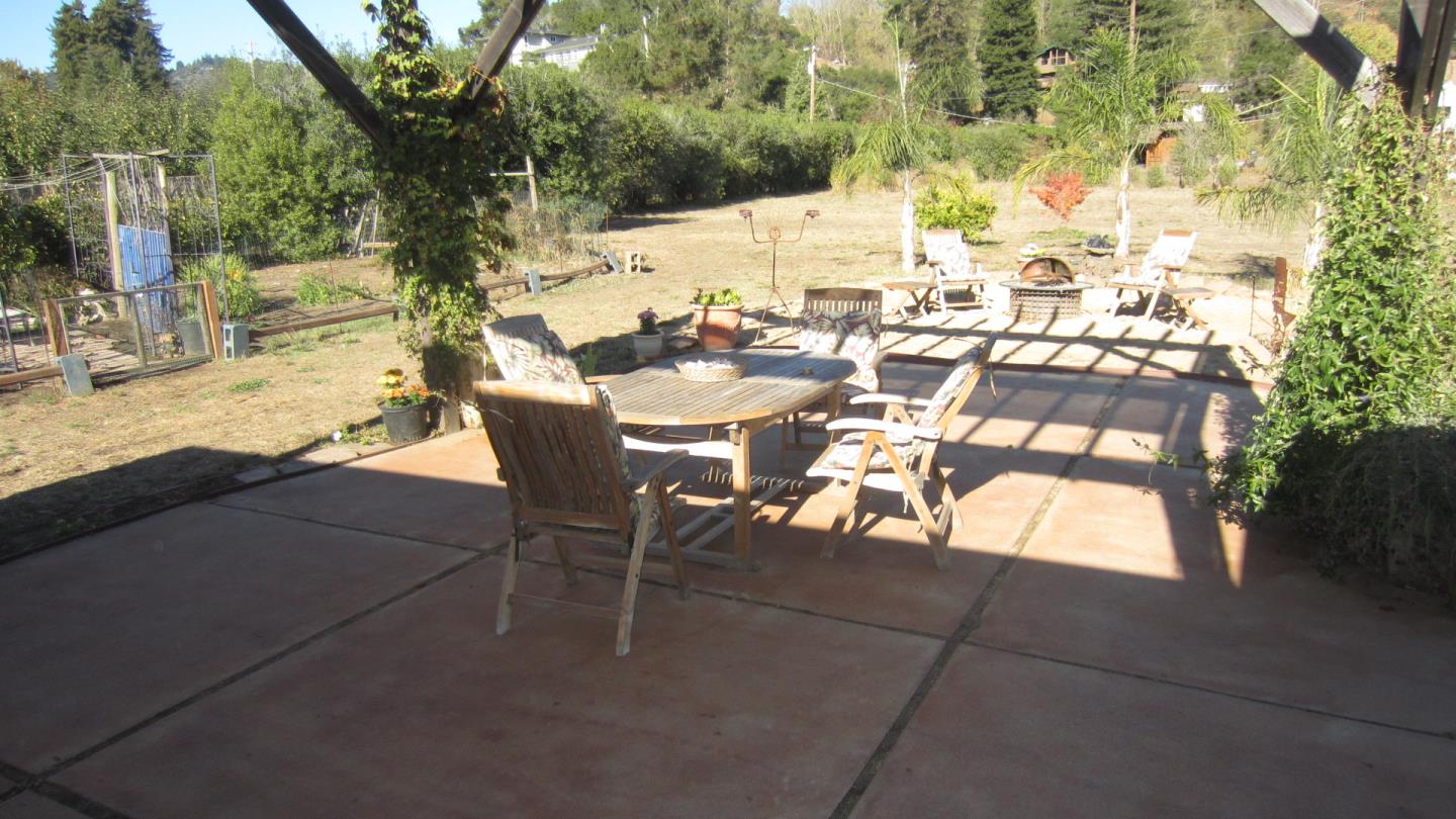 624 Pleasant Valley Road Aptos, CA 95003 - Photo 17 of 23 Gallery Image 17