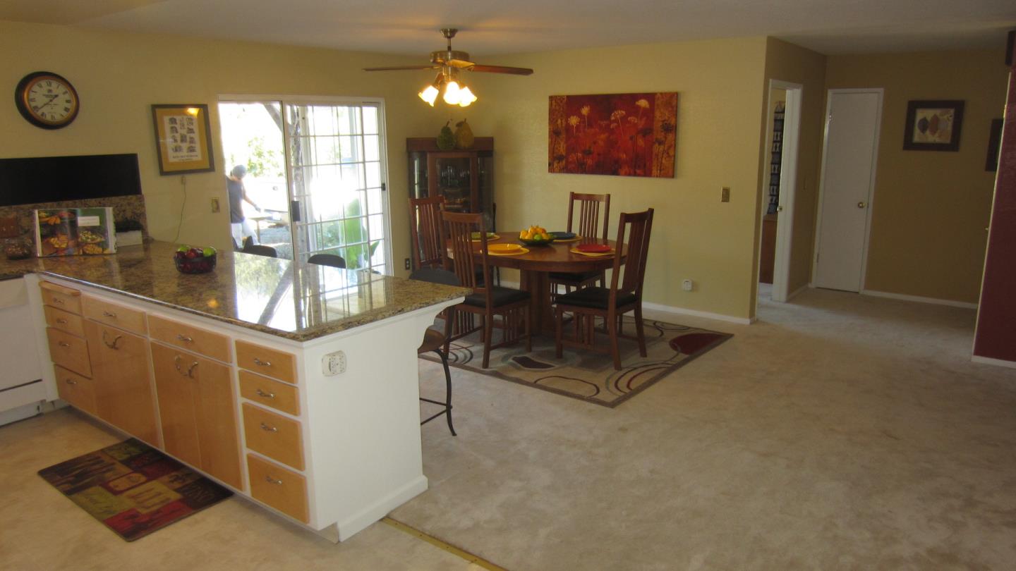 624 Pleasant Valley Road Aptos, CA 95003 - Photo 7 of 23 Gallery Image 7