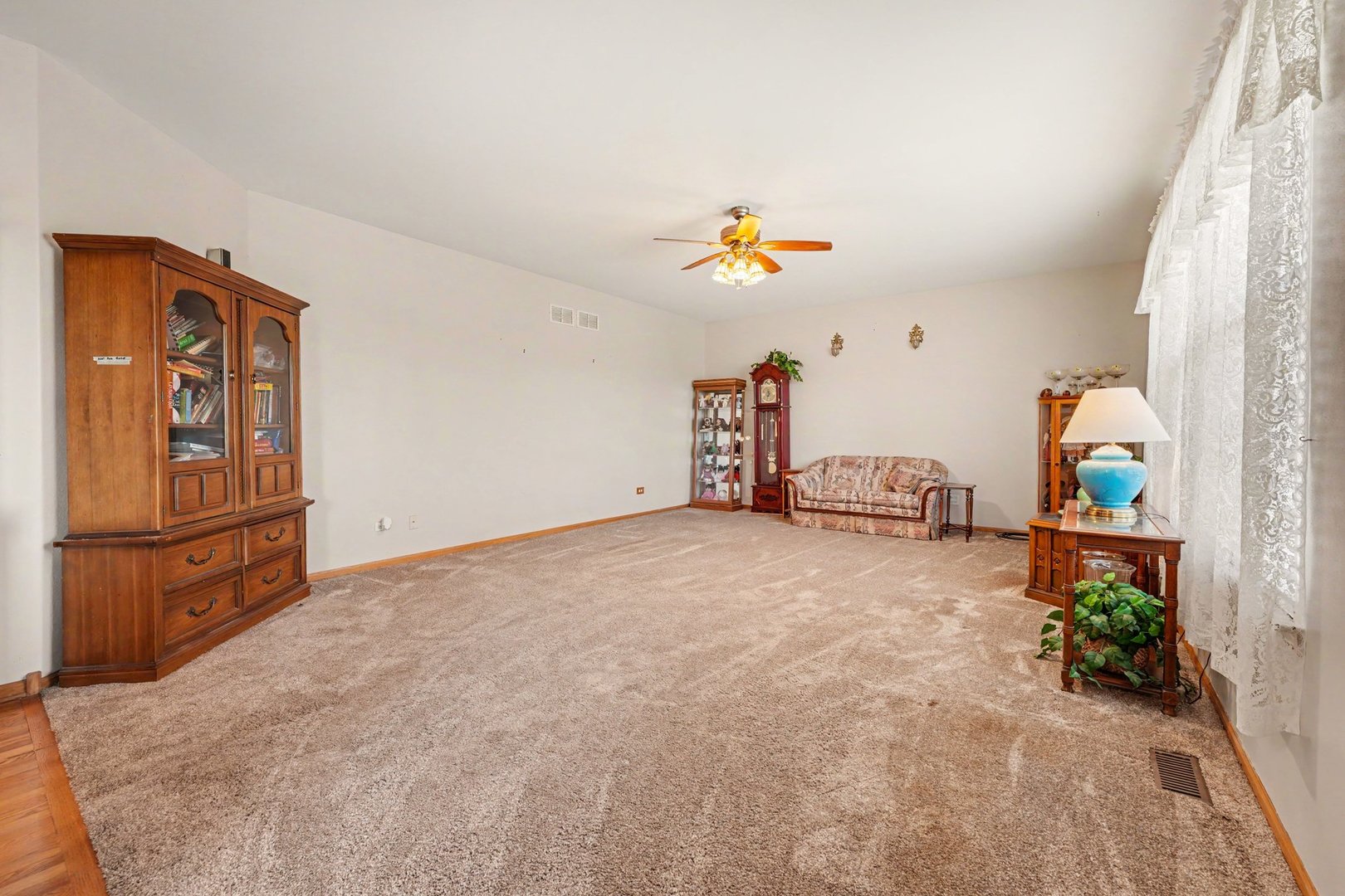 15488 Ridgefield Drive Manhattan, IL 60442 - Photo 8 of 32