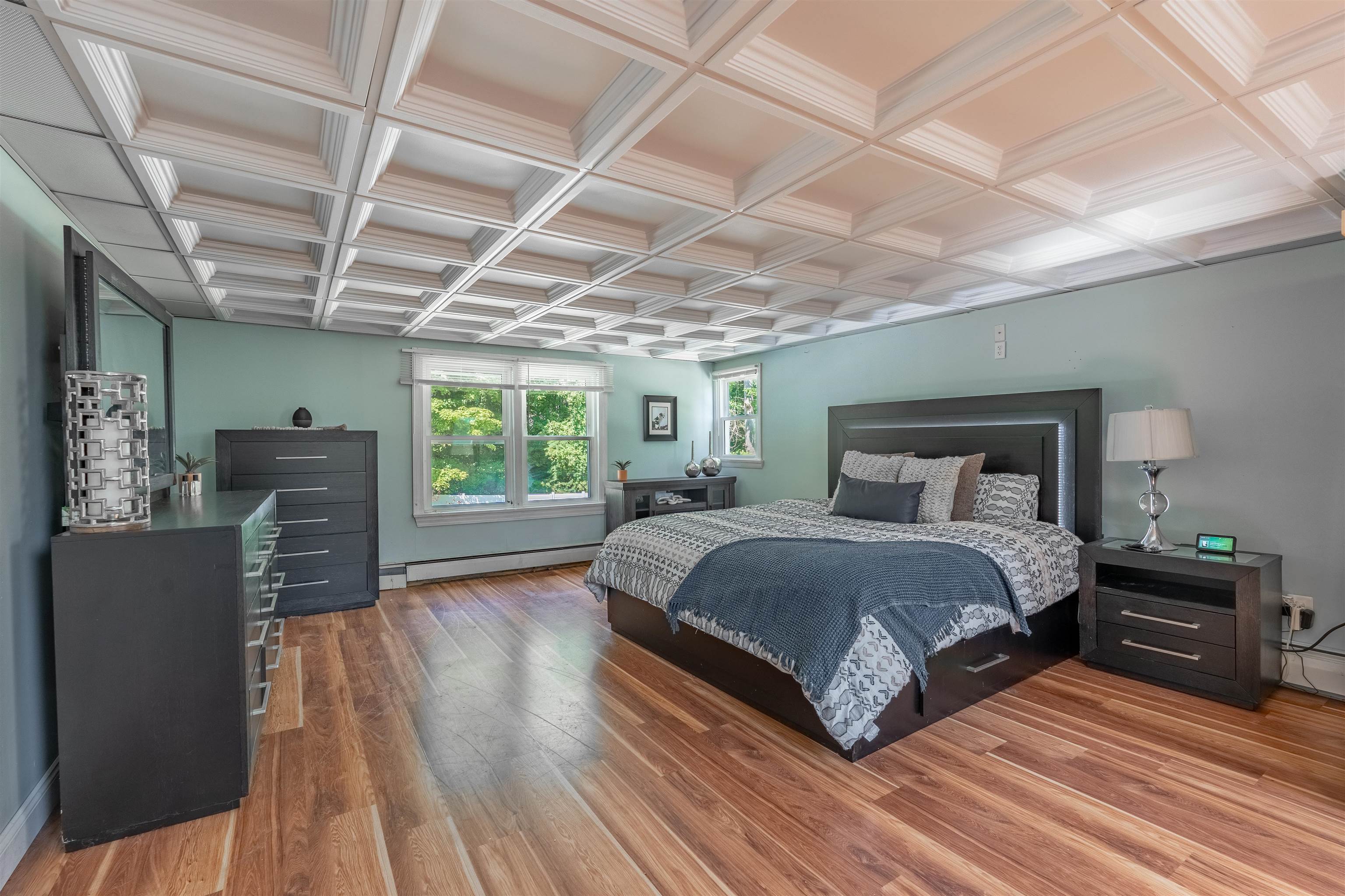 44 Lawrence Road Salem, NH 03079 - Photo 17 of 40 Gallery Image 17