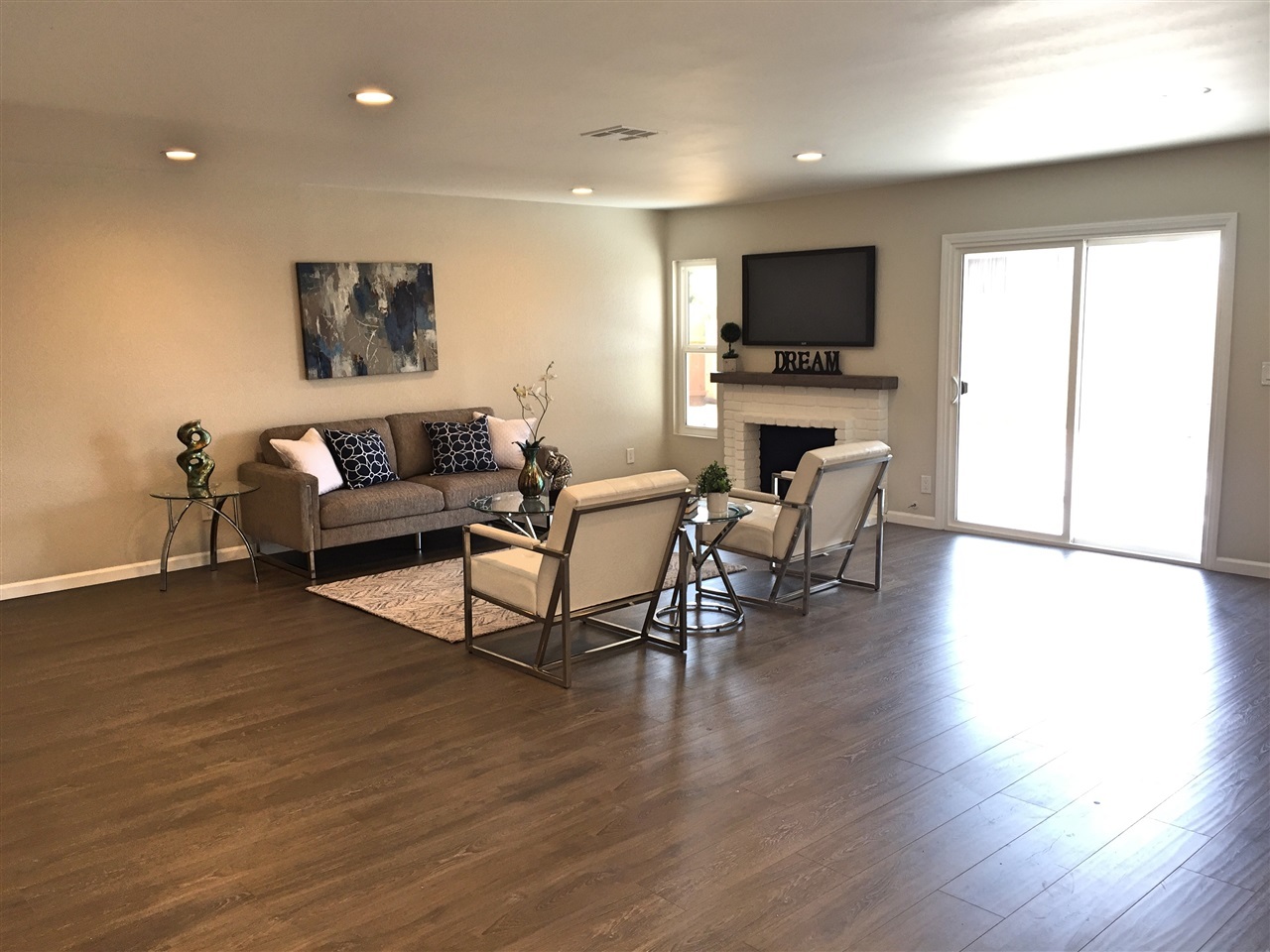 468 Kempton Street Spring Valley, CA 91977 - Photo 6 of 10 Gallery Image 6