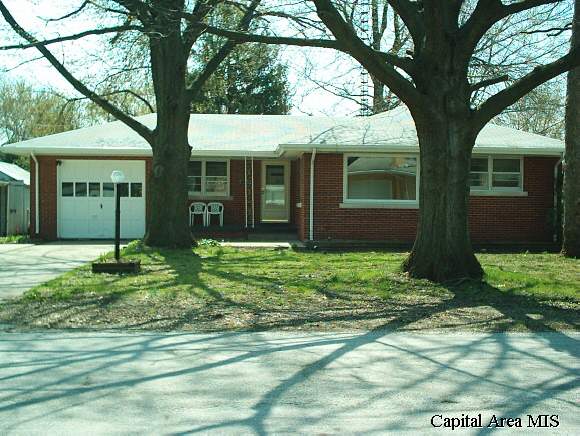 1836 Grant Street Springfield, IL 62703 - Photo 1 of 4