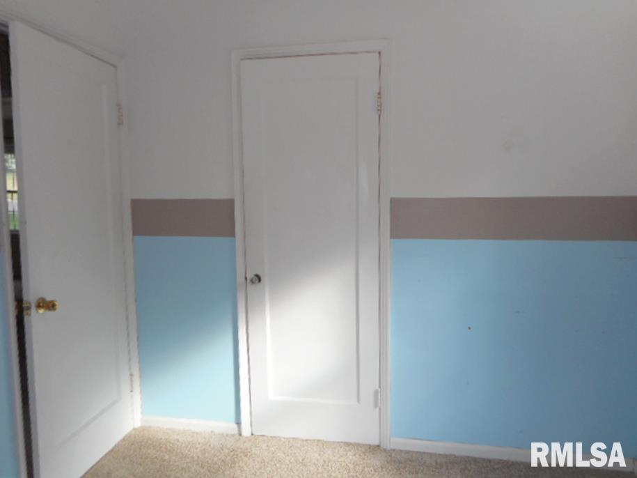 128 East Cherry Ridge Road Peoria, IL 61614 - Photo 12 of 22 Gallery Image 12