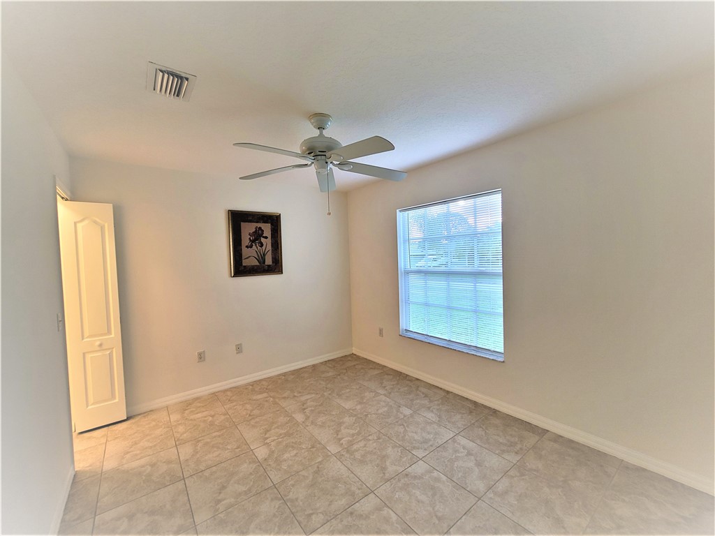 351 Del Monte Road, Unit B Sebastian, FL 32958 - Photo 20 of 36