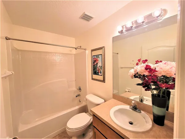 $2,000 | 351 Del Monte Road, Unit B, Sebastian, FL 32958