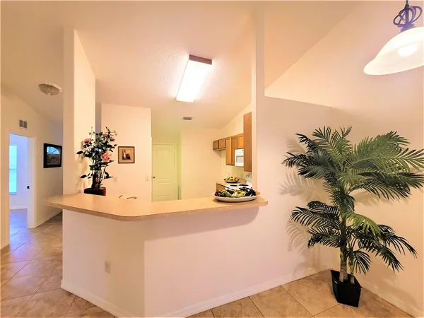 $2,000 | 351 Del Monte Road, Unit B, Sebastian, FL 32958