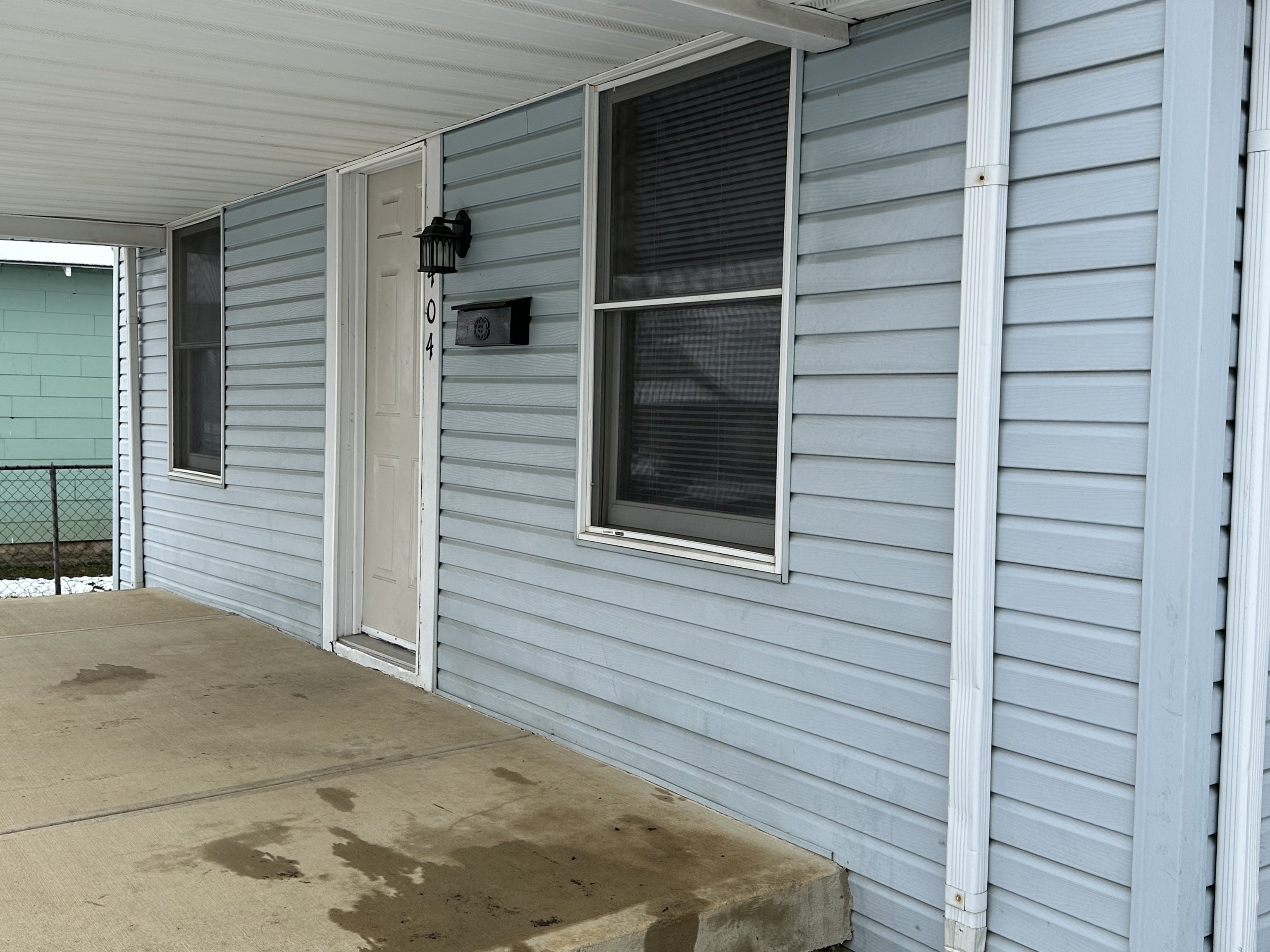 1404 West 3rd Street Anderson, IN 46016 - Photo 4 of 21