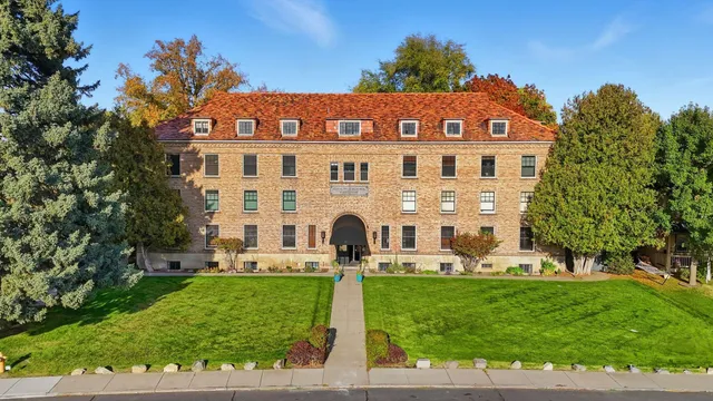 $175,000 | 852 North Summit Boulevard, Unit 102, Spokane, WA 99201