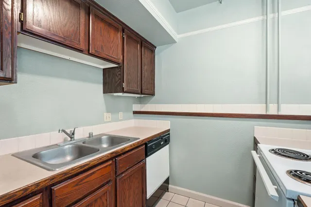 $175,000 | 852 North Summit Boulevard, Unit 102, Spokane, WA 99201