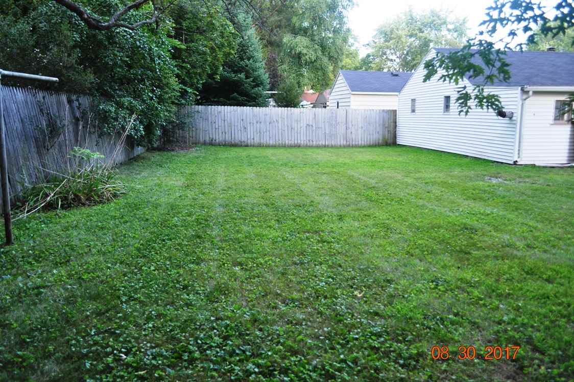 402 West Sugnet Road Midland, MI 48640 - Photo 24 of 24 1840281-23.JPG